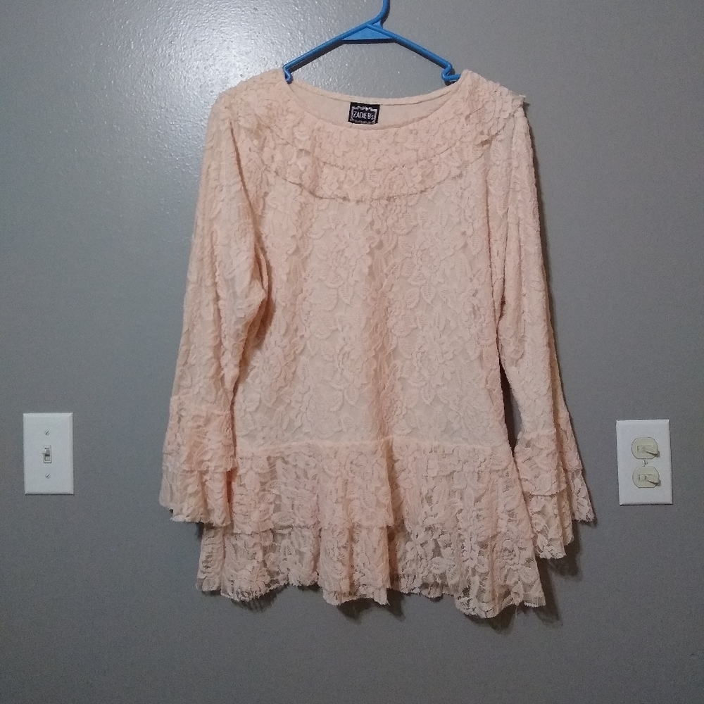 Zadie B's lace top light pink